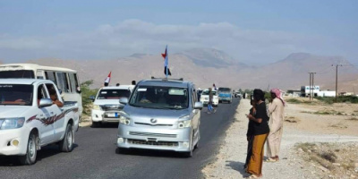 حشود مديرية المسيلة تتجه نحو الغيضة للمشاركة في مهرجان المهرة الأكتوبري