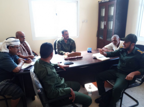 اجتماع أمني في تبن لتعزيز كفاءة مراكز الشرطة وخدمة المواطنين اجتماع أمني في تبن لتعزيز كفاءة مراكز الشرطة وخدمة المواطنين