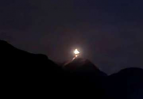 إحباط محاولة تسلل وإلحاق خسائر كبيرة في صفوف المليشيات الحوثية بجبهة القرين المسيمير الحدودية إحباط محاولة تسلل وإلحاق خسائر كبيرة في صفوف المليشيات الحوثية بجبهة القرين المسيمير الحدودية