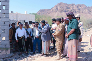 فريق التواصل وتعزيز الوعي السياسي يتفقد الوضع الصحي في مديرية حجر