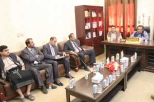 فريق التواصل وتعزيز الوعي السياسي يلتقي السلطة المحلية في مديرية قشن