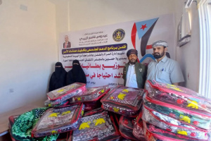 انتقالي المهرة يدشن مشروع توزيع البطانيات على الأسر الأشد احتياجاً بمديرية حصوين