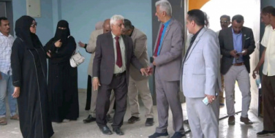 فريق التواصل بالانتقالي يطلع على مستوى إنجاز مشاريع البنية التحتية في كليات جامعة لحج