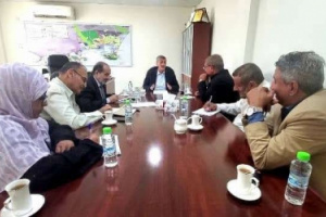 فريق التواصل بالمجلس الانتقالي يلتقي رئيس الغرفة التجارية والصناعية في العاصمة عدن