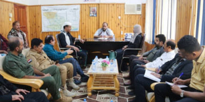 فريق التواصل يناقش مع مدير عام الديس الشرقية الأوضاع الخدمية والمعيشية للمواطنين