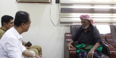 باعوم والمحمدي يناقشان مع المقدم سالمين الجويد باسلوم الأوضاع القبلية والسياسية في حضرموت