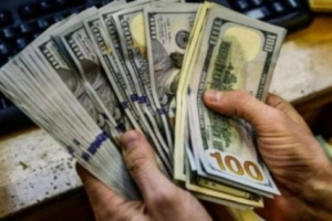 سعر الدولار في عدن وحضرموت اليوم الأحد 5 - 1 - 2025