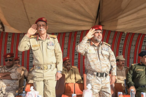 قائد المنطقة العسكرية الثانية يدشن المرحلة الأولى من العام التدريبي الجديد ٢٠٢٥م بلواء الأحقاف في المكلا