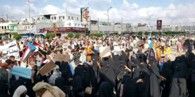انتقالي لحج يعلن تأييده الكامل للوقفة الاحتجاجية لعمال الجنوب في العاصمة عدن ويؤيد مطالبها