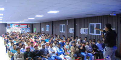 منسقية الانتقالي في كلية الهندسة بجامعة حضرموت تنظم محاضرة حول التحديات المهنية للمهندسين