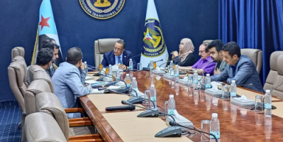 الدكتور الخُبجي يثني على مهمة فريق حضرموت الساحل ويشيد بجهودهم الميدانية