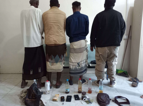 إدارة مكافحة المخدرات في لحج تُطيح بعصابة متخصصة في سرقة المواطنين بوسائل النقل العام إدارة مكافحة المخدرات في لحج تُطيح بعصابة متخصصة في سرقة المواطنين بوسائل النقل العام