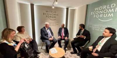الرئيس الزُبيدي يواصل لقاءاته ومباحثاته الثنائية على هامش مشاركته بمنتدى دافوس الاقتصادي العالمي