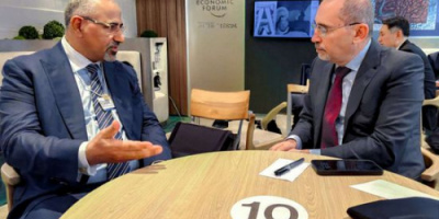 الرئيس الزُبيدي يثمن مواقف الأردن باستقبال ضحايا الحرب الحوثية