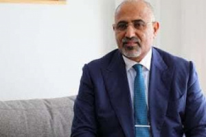الرئيس الزُبيدي لصحيفة "ذا ناشيونال": نرحب بقرار الرئيس ترامب إعادة تصنيف الحوثي منظمة إرهابية