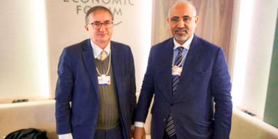 الرئيس الزُبيدي يلتقي المبعوث السويسري الخاص إلى الشرق الأوسط وشمال أفريقيا