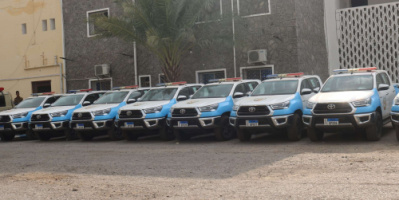 أمن العاصمة عدن يدشن صرف المركبات الأمنية المقدمة من دولة الإمارات