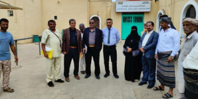 لجنة الصحة و البيئة في المجلس الانتقالي تطلع على سير العمل في هيئة مستشفى الرازي العام بأبين