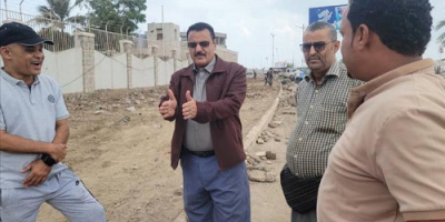 مدير عام المنصورة يتفقد أعمال التحسين في عدد من شوارع منطقة الدرين