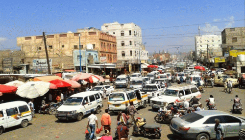 القبائل تحتج في لحج.. شخص يحرق زوجته في جريمة بشعة