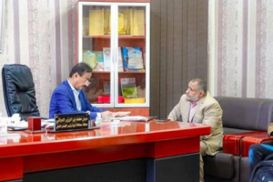 محافظ شبوة يوجه بصرف إكرامية مالية لأسر الشهداء