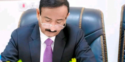 المحافظ بن الوزير يوجّه باعتماد 100 مليون ريال شهريًا حوافز للمعلمين