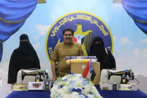 رئيس انتقالي حضرموت يؤكد على أهمية المساهمات المجتمعية في تخفيف معاناة المواطنين