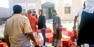 السقاف يؤدي واجب العزاء في وفاة الدكتور عدنان أحمد