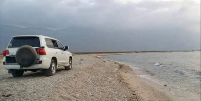 وفاة مواطن غرقًا أثناء محاولة إنقاذ نجله في جزيرة سقطرى