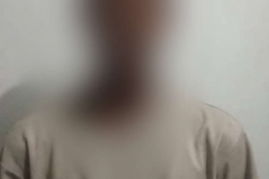 أمن العاصمة عدن يلقي القبض على متهم بالاعتداء على مواطن في الشيخ عثمان بالتعاون مع اللجان المجتمعية