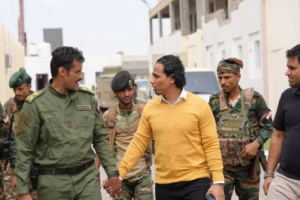 السقاف يلتقي قيادة قوات الحزام الأمني بالعاصمة عدن