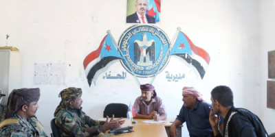 _رئيس تنفيذية انتقالي المحفد بأبين يلتقي بقيادة الحزام الأمني بالمديرية_