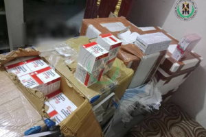 بعد اشتباك مع المهربين .. قوات الحزام الأمني في الصبيحة تضبط شحنة أدوية مهربة الصبيحة