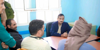 المحافظ بن الوزير يتفقد أوضاع مستشفى نصاب العام 