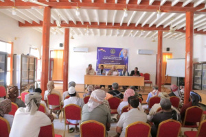 انتقالي وادي حضرموت يقيم محاضرة توعوية بعنوان "الجنوب والتحديات الراهنة"