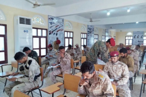  مدرسة التدريب القتالي بالمنطقة العسكرية الثانية تقيم امتحانات القبول والمفاضلة للمشاركة بدورة حفظ السلام في العاصمة عدن