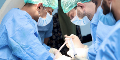 برعاية المحرّمي .. بدء إجراء العمليات الجراحية بالمخيم الطبي المجاني بمستشفى عدن الخيري
