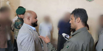وكيل نيابة الأمن والبحث يتفقد مركز التوقيف بحزام عدن ويشيد بالالتزام القانوني