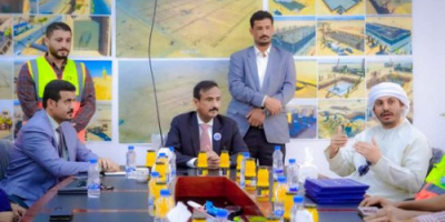 بن الوزير ورويس يتفقدان مشروع المحطة الشمسية في شبوة
