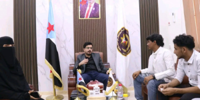 رئيس انتقالي المهرة يلتقي طلاب المعهد الصحي ويطلع على أوضاعهم 