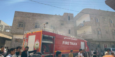 الدفاع المدني بشبوة ينجح في إخماد حريق في أحد المنازل السكنية بمدينة عتق