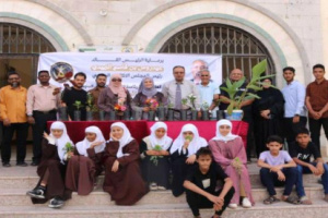 الأمانة العامة تدشّن مبادرة تشجير مدارس العاصمة عدن