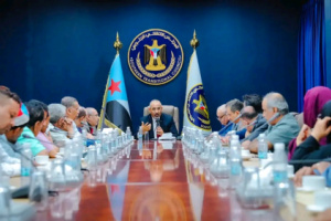 الرئيس الزُبيدي يلتقي قيادة اتحاد نقابات عمال الجنوب لمناقشة مطالب العمال وسُبل معالجتها