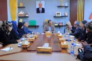 محافظ العاصمة عدن يدعو سفراء أوروبا للإسهام في دعم الاقتصاد