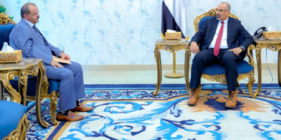 الرئيس الزُبيدي يطّلع على الأوضاع بمحافظة البيضاء ويؤكد دعمه لتعزيز مقاومة أبنائها