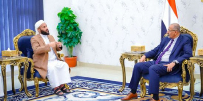 الرئيس الزُبيدي يطّلع على استعدادات وزارة الأوقاف لموسم الحج