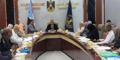 مجلس المستشارين يشيد بتحركات الرئيس الزٌبيدي ويناقش الوضع الصحي على الساحة الجنوبية