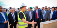 الرئيس الزُبيدي يتفقد مشروع كلية التربية والعلوم الإنسانية والتطبيقية بسقطرى