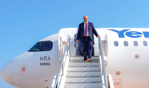 جولات الرئيس الزُبيدي بمحافظات الجنوب.. تعزر وحدة الصف وتُرسخ الهوية الجنوبية ( تقرير)