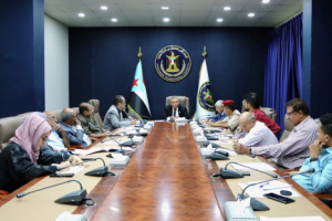 الهيئة السياسية تناقش المستجدات السياسية وتثمن زيارات الرئيس الزُبيدي لمحافظات الجنوب
